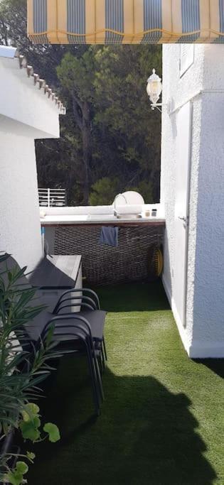 House In The Center Of Albir, 2 Min Walk From The Beach 阿尔比尔 外观 照片