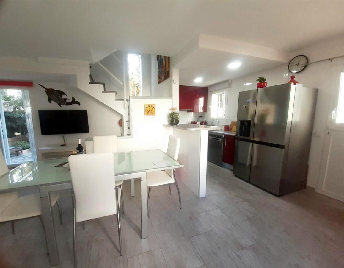 House In The Center Of Albir, 2 Min Walk From The Beach 阿尔比尔 外观 照片